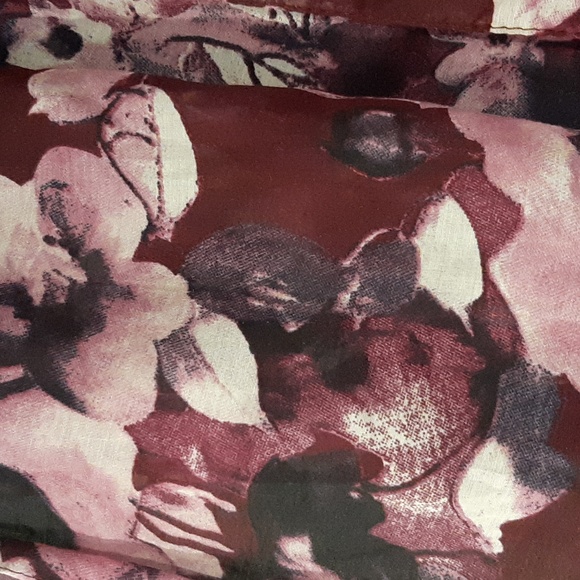 Lightweight Purple & Burgundy floral scarf - Picture 3 of 8